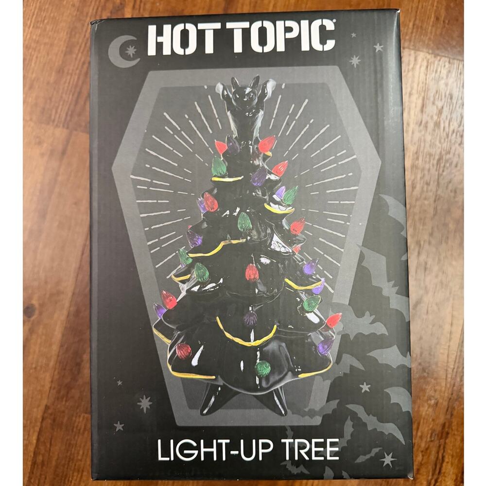 Hot Topic Gothic Bat Ceramic Tree 11” NIB